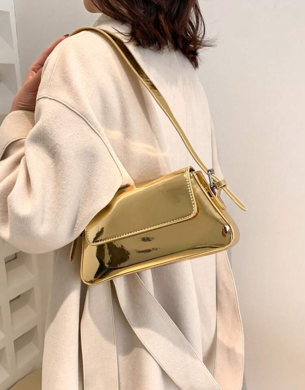 The Diva (Gold)