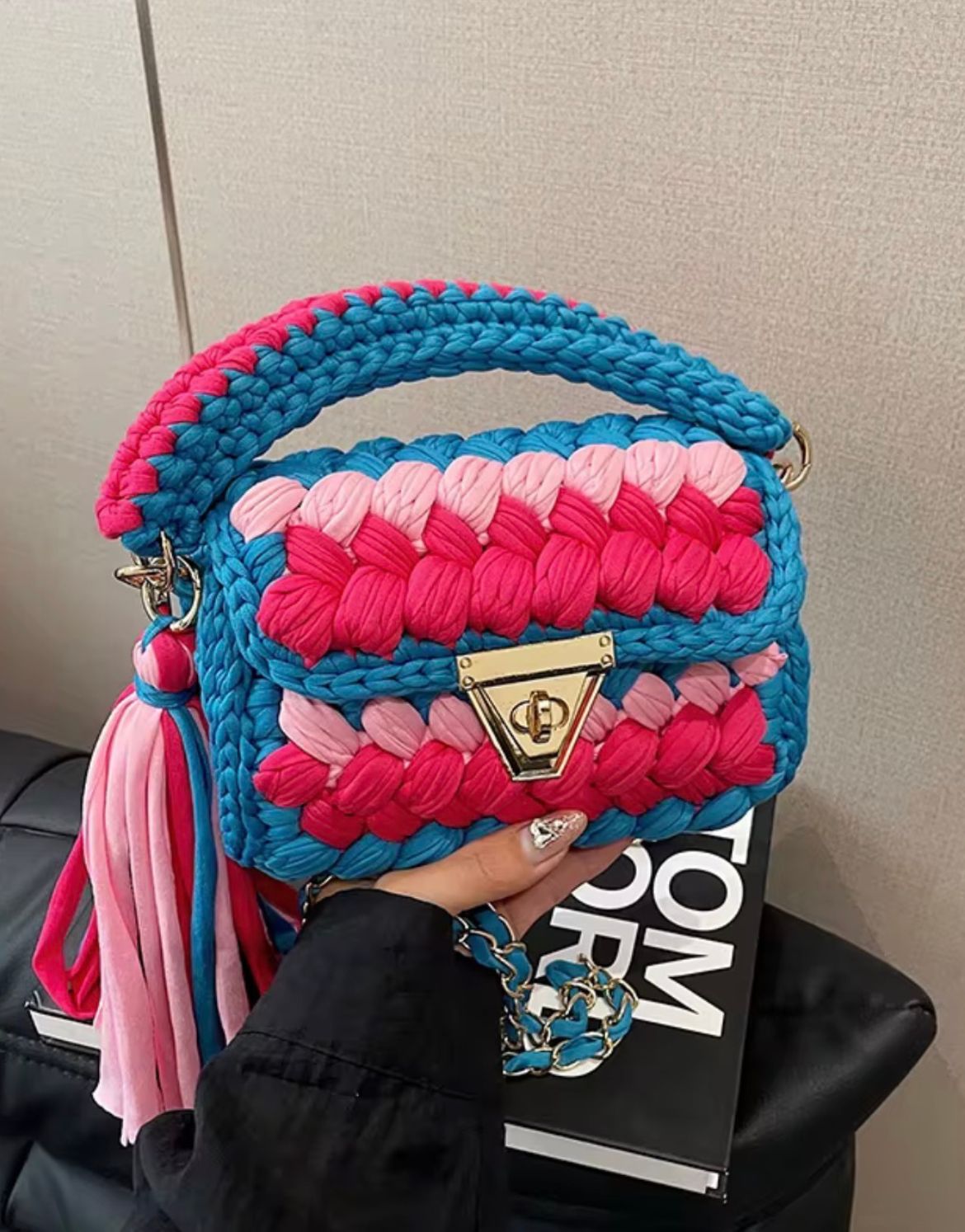 The Flirt (Blue/Pink)