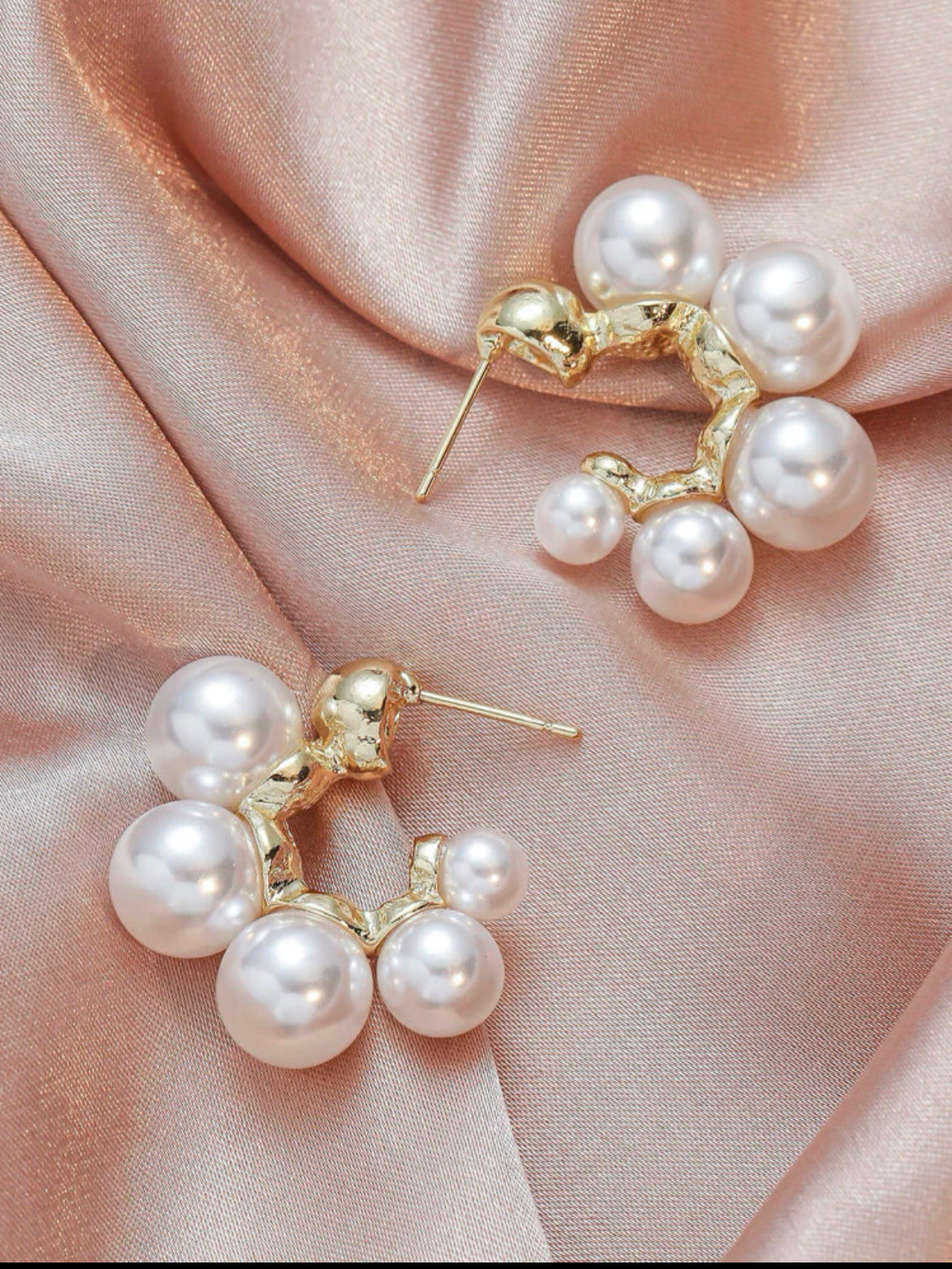 Pearl Studs