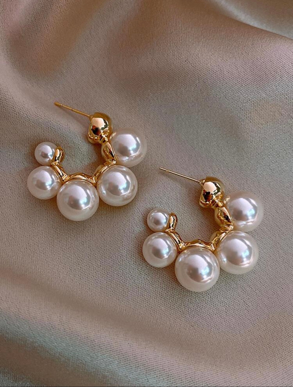 Pearl Studs