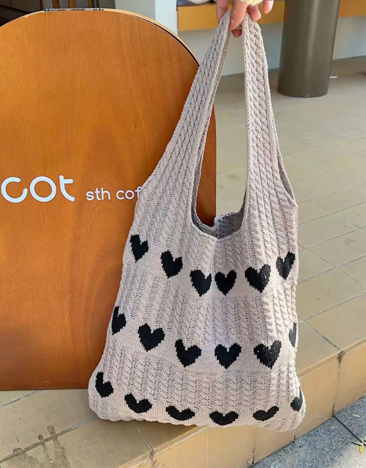 Geometric Hearts Crochet Bag (Beige)