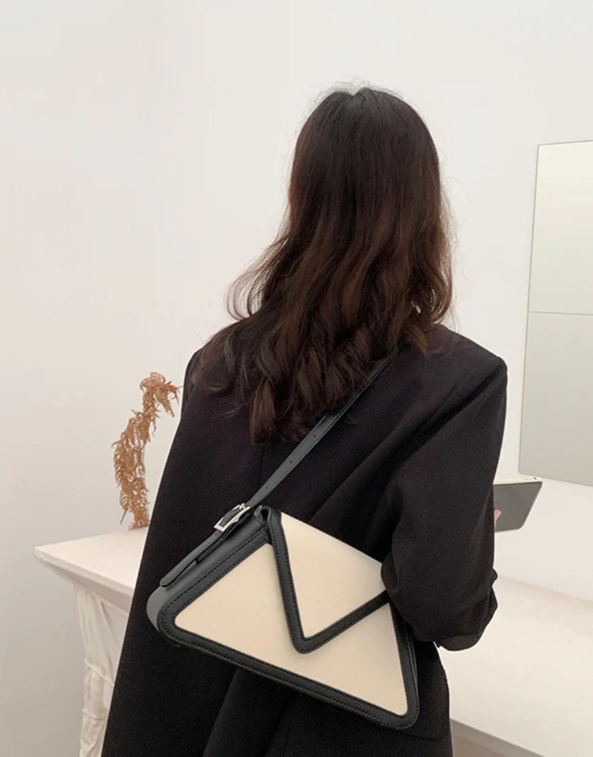 The City Girl (Black)