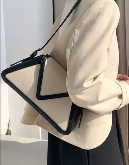 The City Girl (Black)