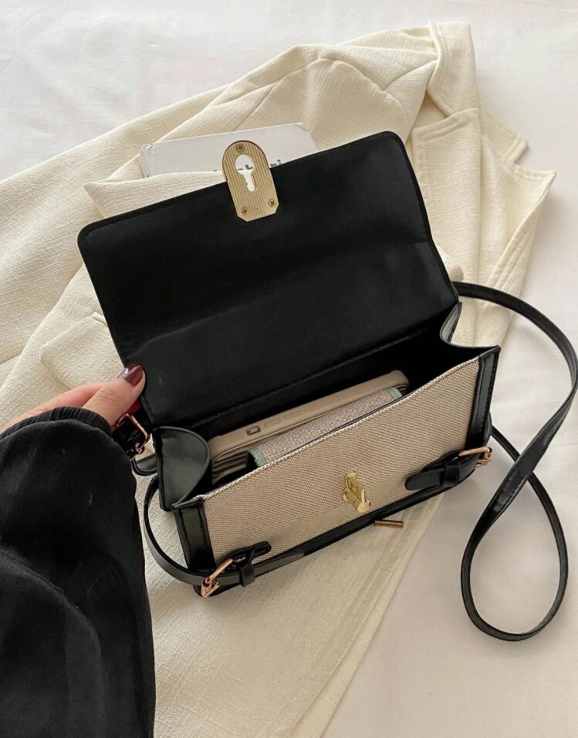 The Charmer (Midnight)