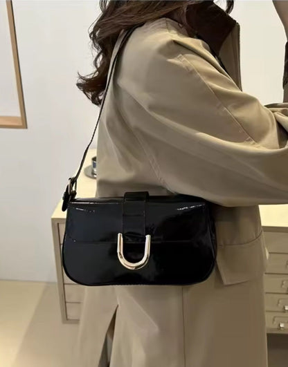 The Starlet (Black)