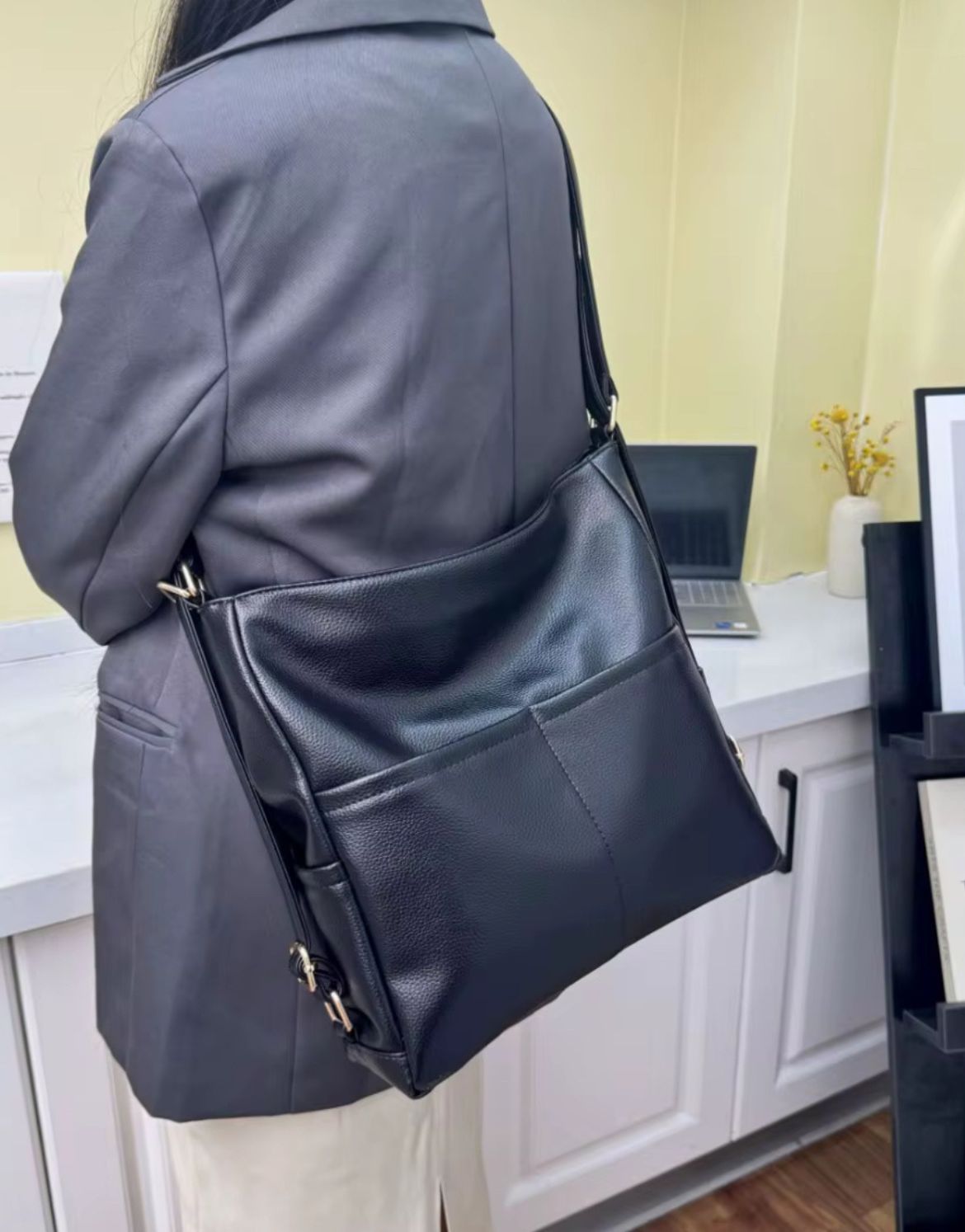 The Maverick (Black)