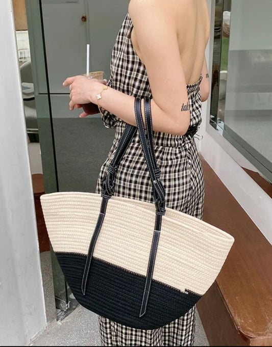 The JetSetter Tote (White)