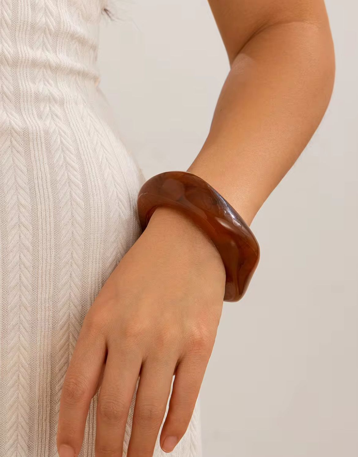 Resin Bangle (Brown)