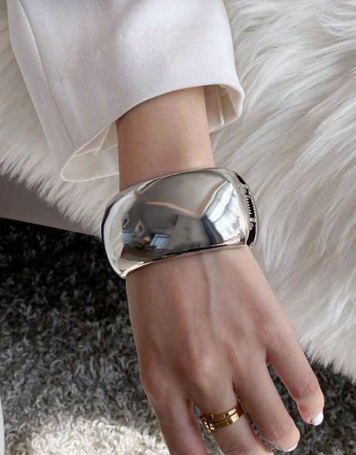 Chunky Bangle (Silver)