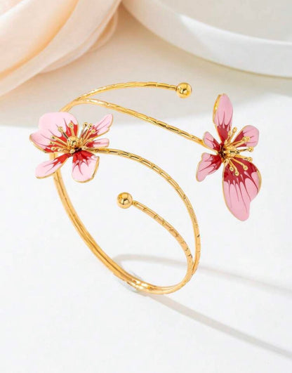 Petal Cuff (Pink)
