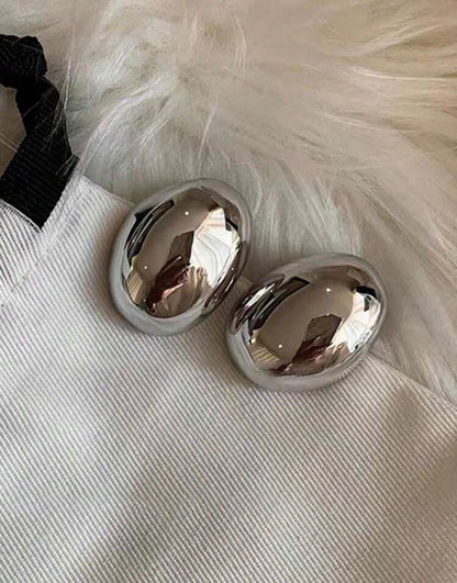 Egg Stud (Silver)