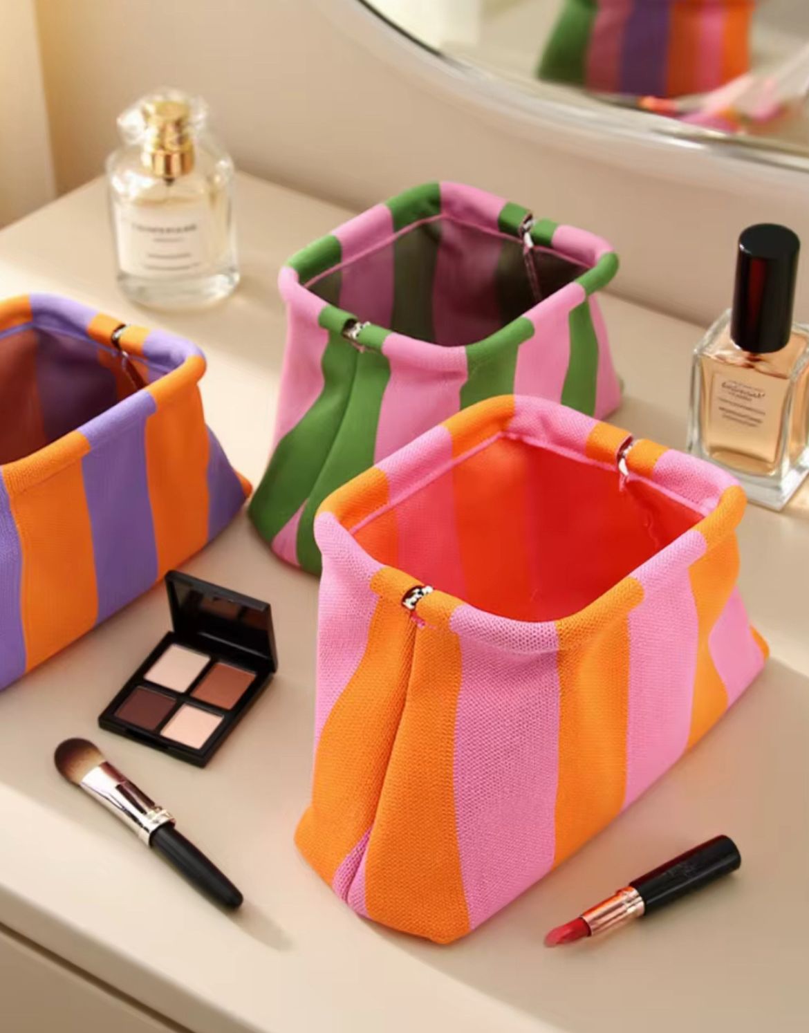 The Shape-Shifter (Pink/Green)