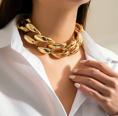 Chunky Gold necklace