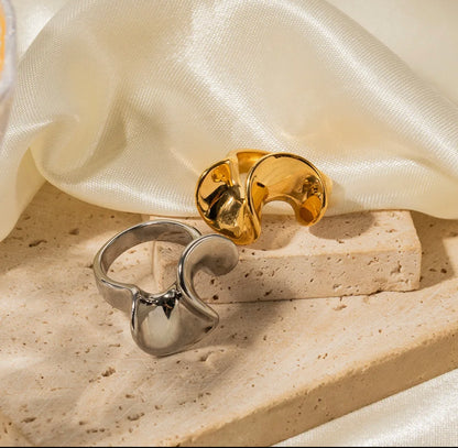 Swirl Ring (Silver)