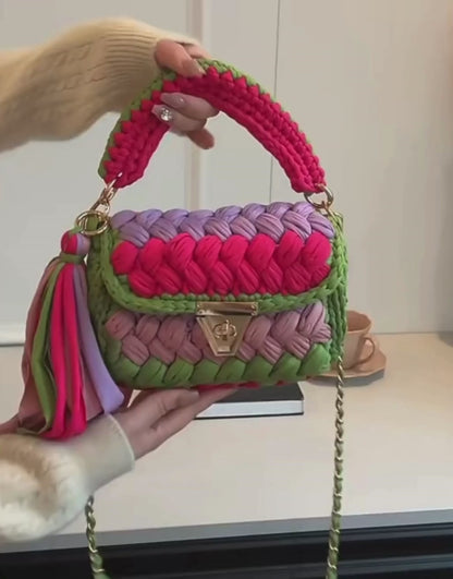 The Flirt (Green/Pink)